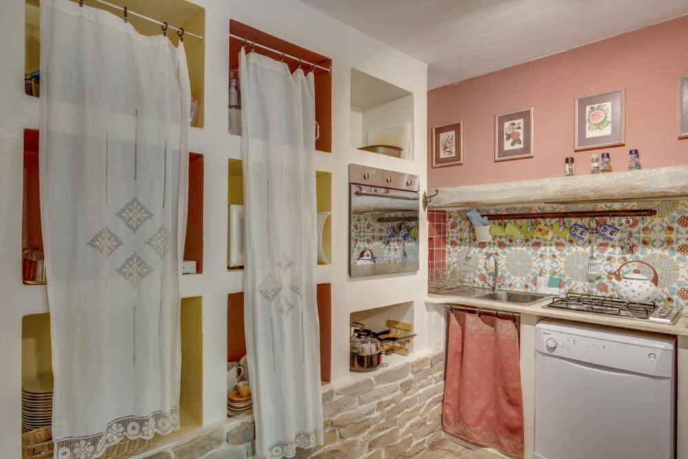 Torre Del Falco Guest House Spoleto Exterior photo