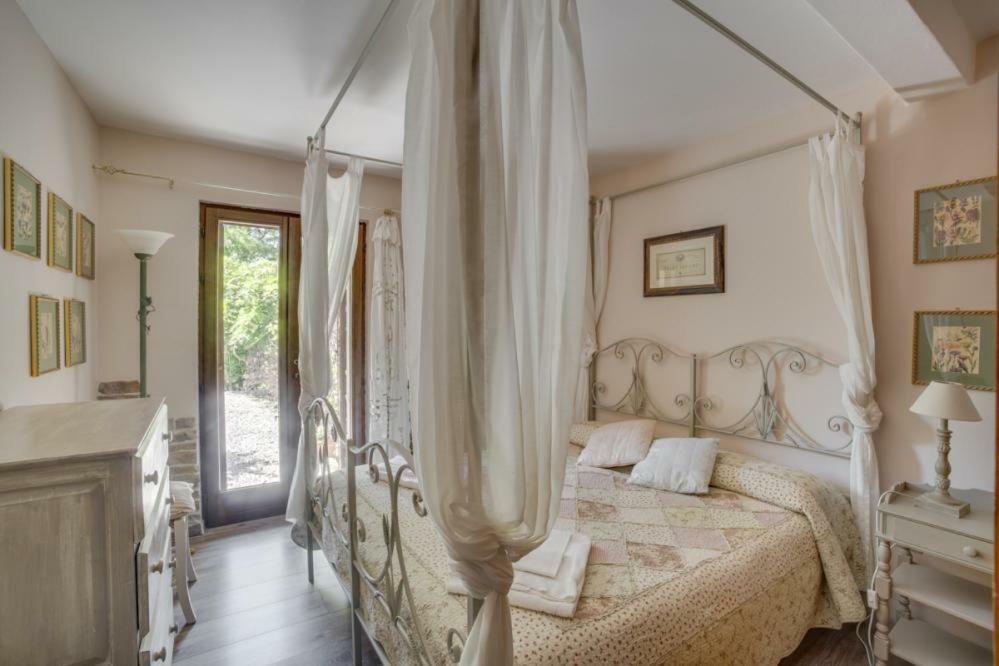 Torre Del Falco Guest House Spoleto Exterior photo